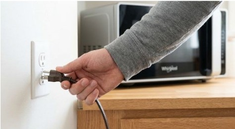 whirlpool microwave not working